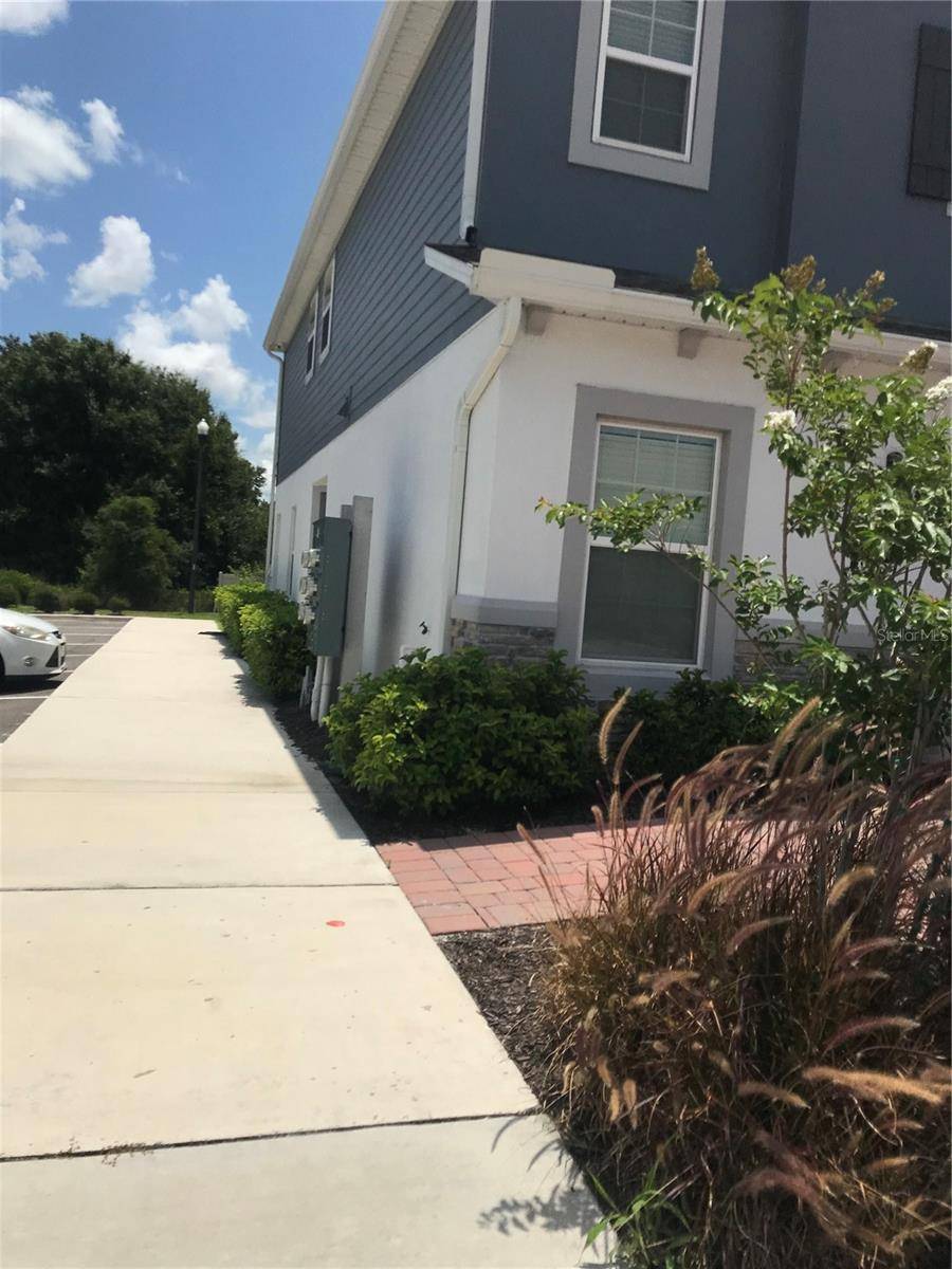St Cloud, FL 34771,2895 NARCOOSSEE COMMONS WAY