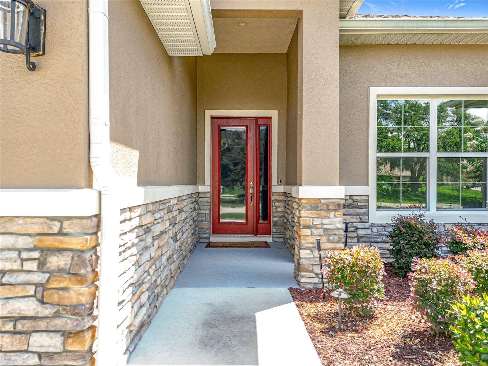 Eustis, FL 32736,24041 MILFORD DR