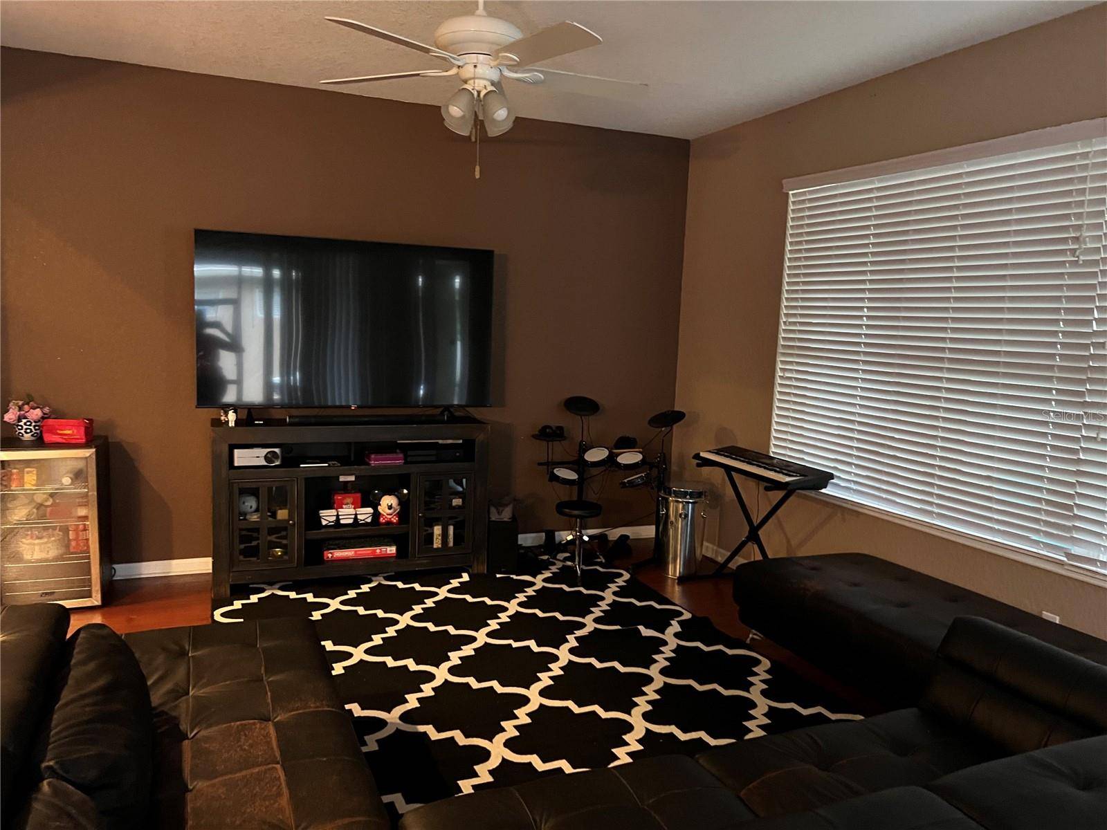 Windermere, FL 34786,13252 VENNETTA WAY