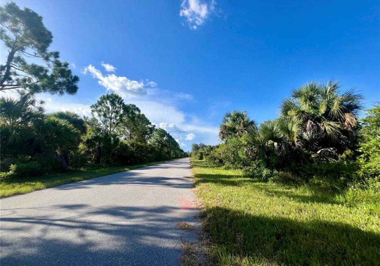 Port Charlotte, FL 33953,2071 LINGAYEN ST