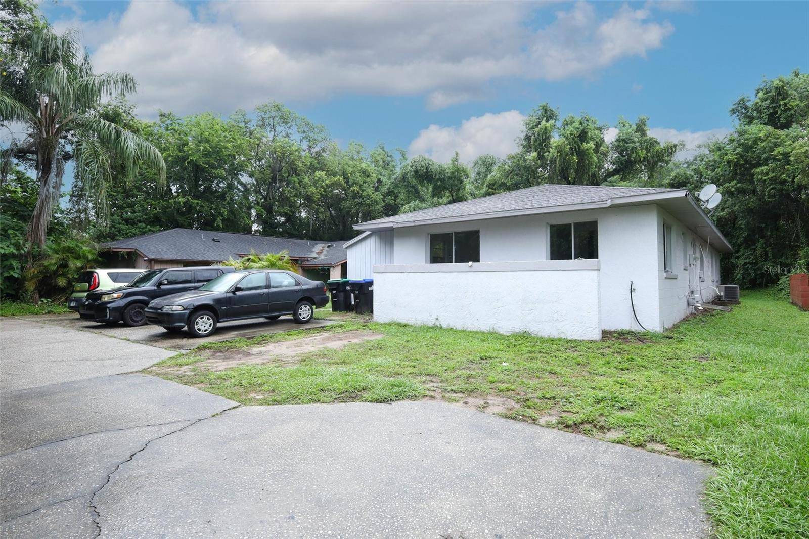 Apopka, FL 32703,913-915 MONROE CT