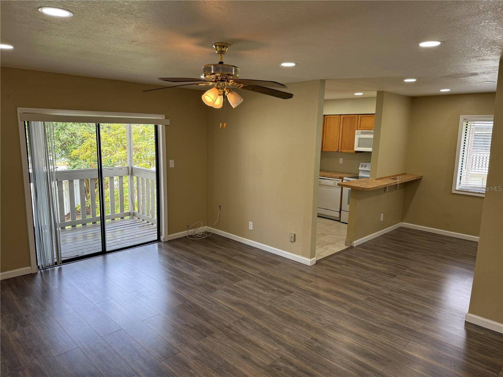 Longwood, FL 32750,129 SPRINGWOOD CIR #D