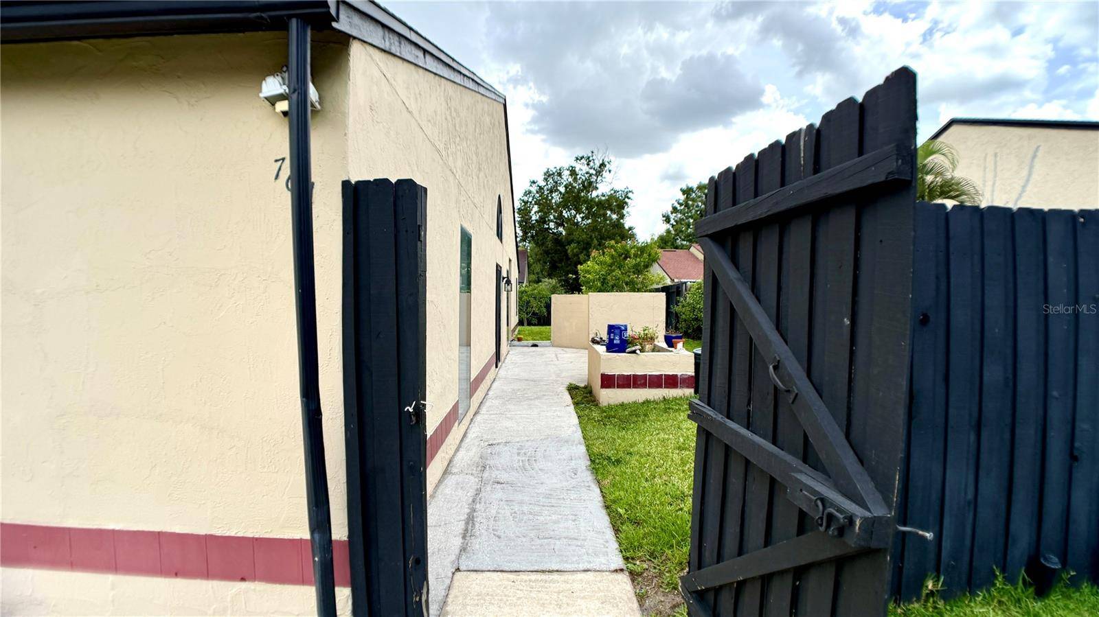 Orlando, FL 32807,761 GOLDEN SUNSHINE CIR