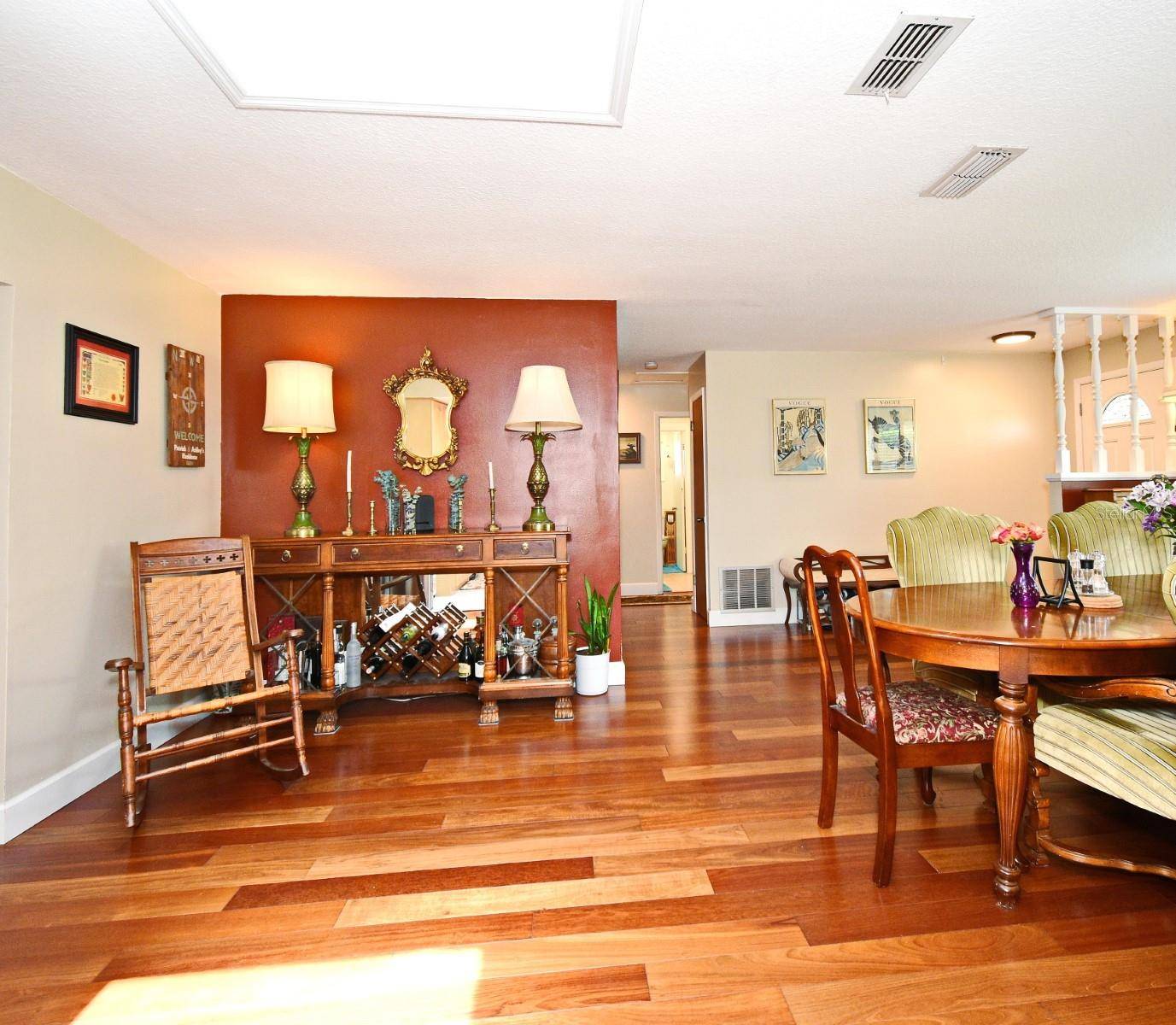 Longwood, FL 32779,2430 WESTWOOD DR