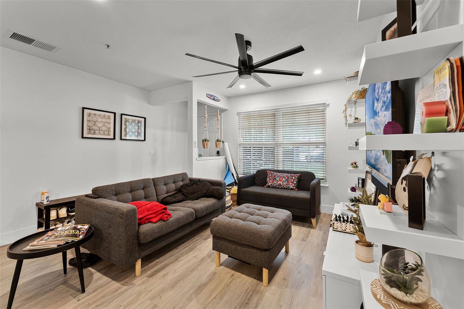Oviedo, FL 32765,109 RESERVE CIR #105