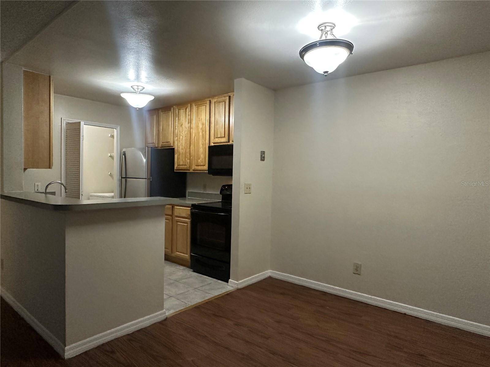 Orlando, FL 32835,6172 WESTGATE DR #101