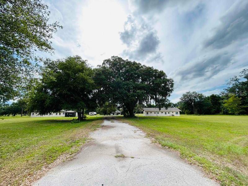 Hawthorne, FL 32640,8010 SE US HIGHWAY 301 #2A
