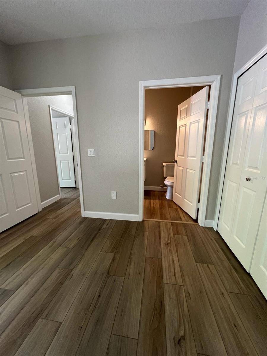 Orlando, FL 32835,5953 WESTGATE DR #1821