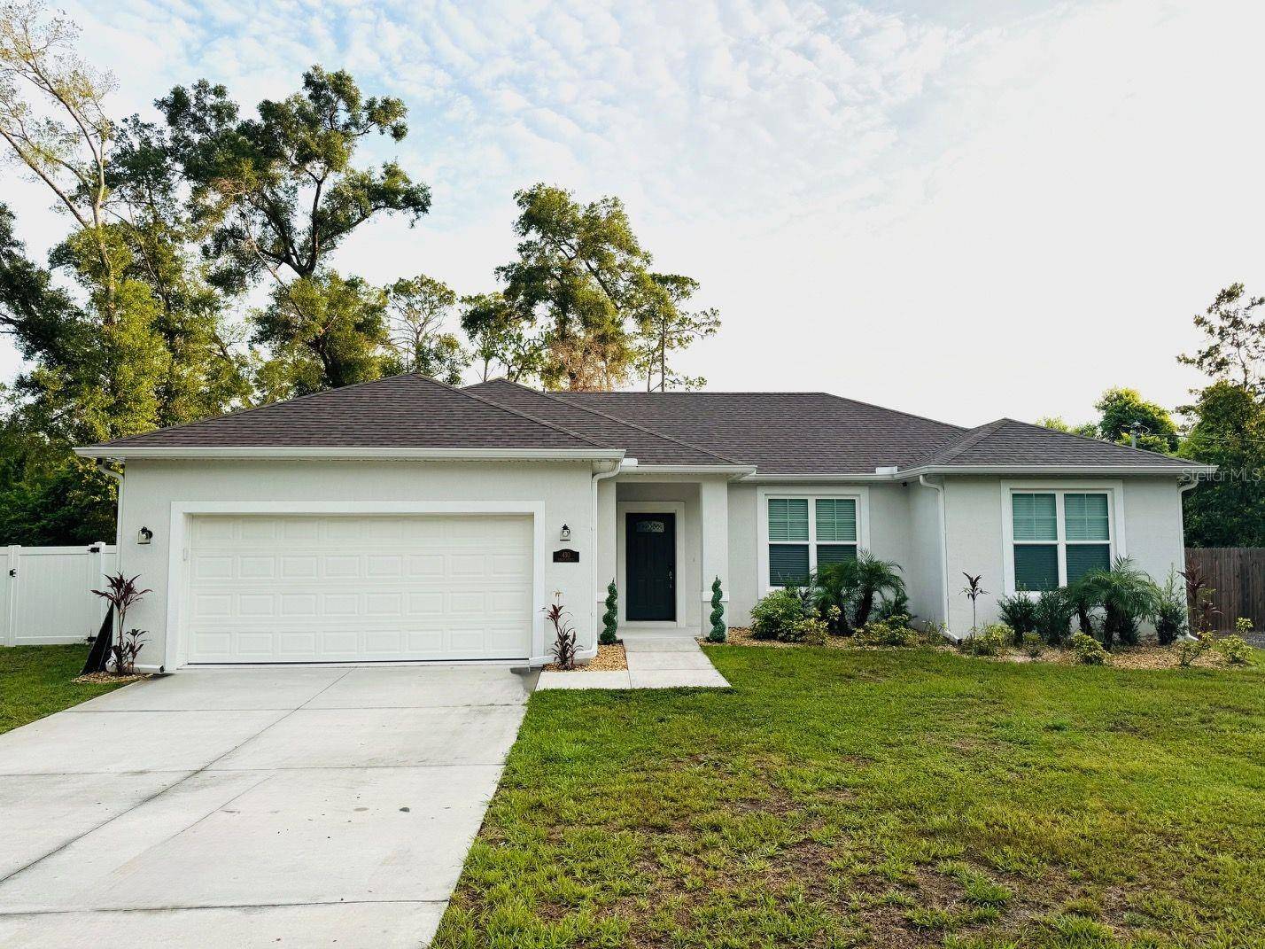 Lake Helen, FL 32744,430 BAKER AVE