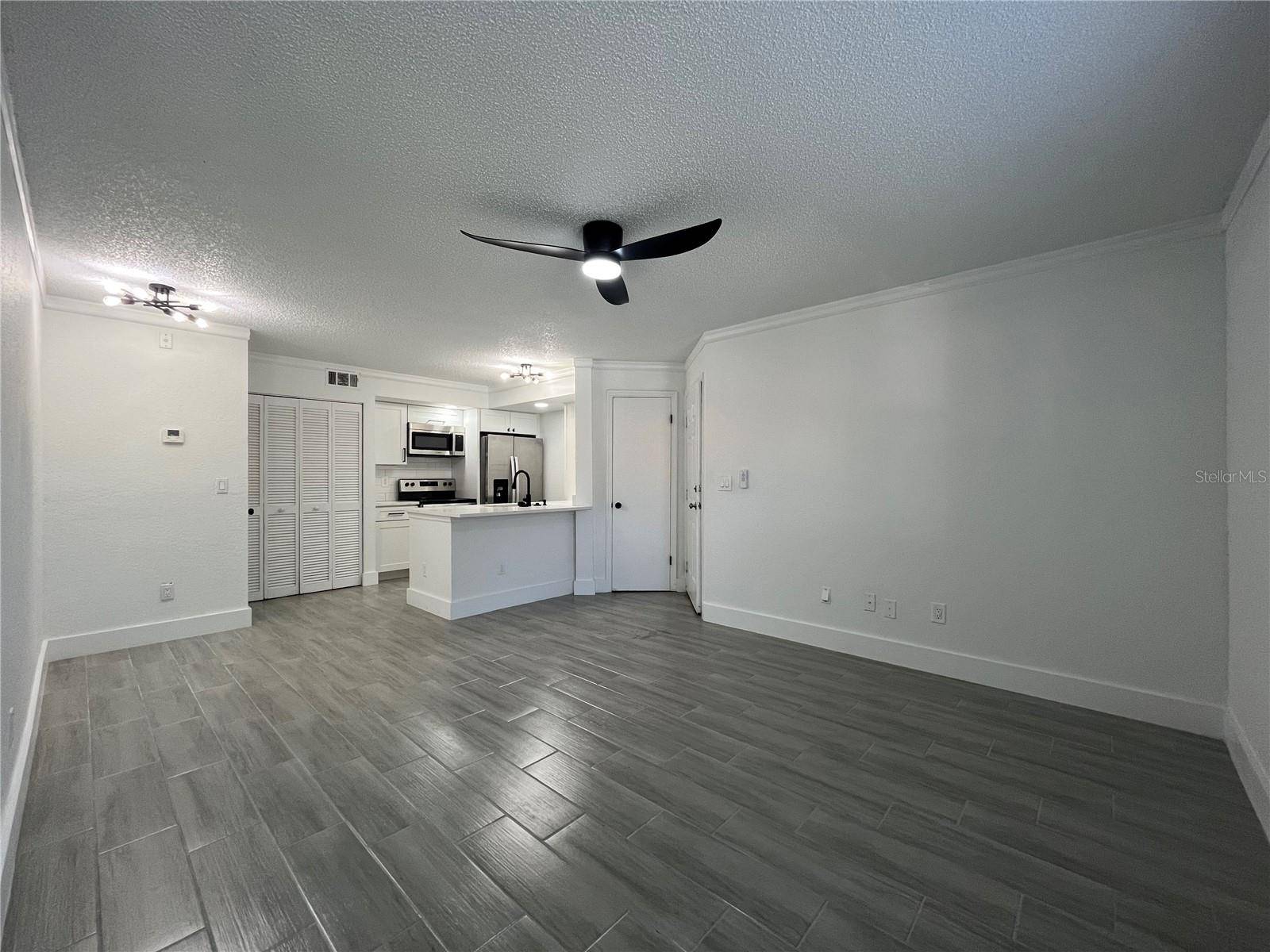 Orlando, FL 32822,5773 GATLIN AVE #614
