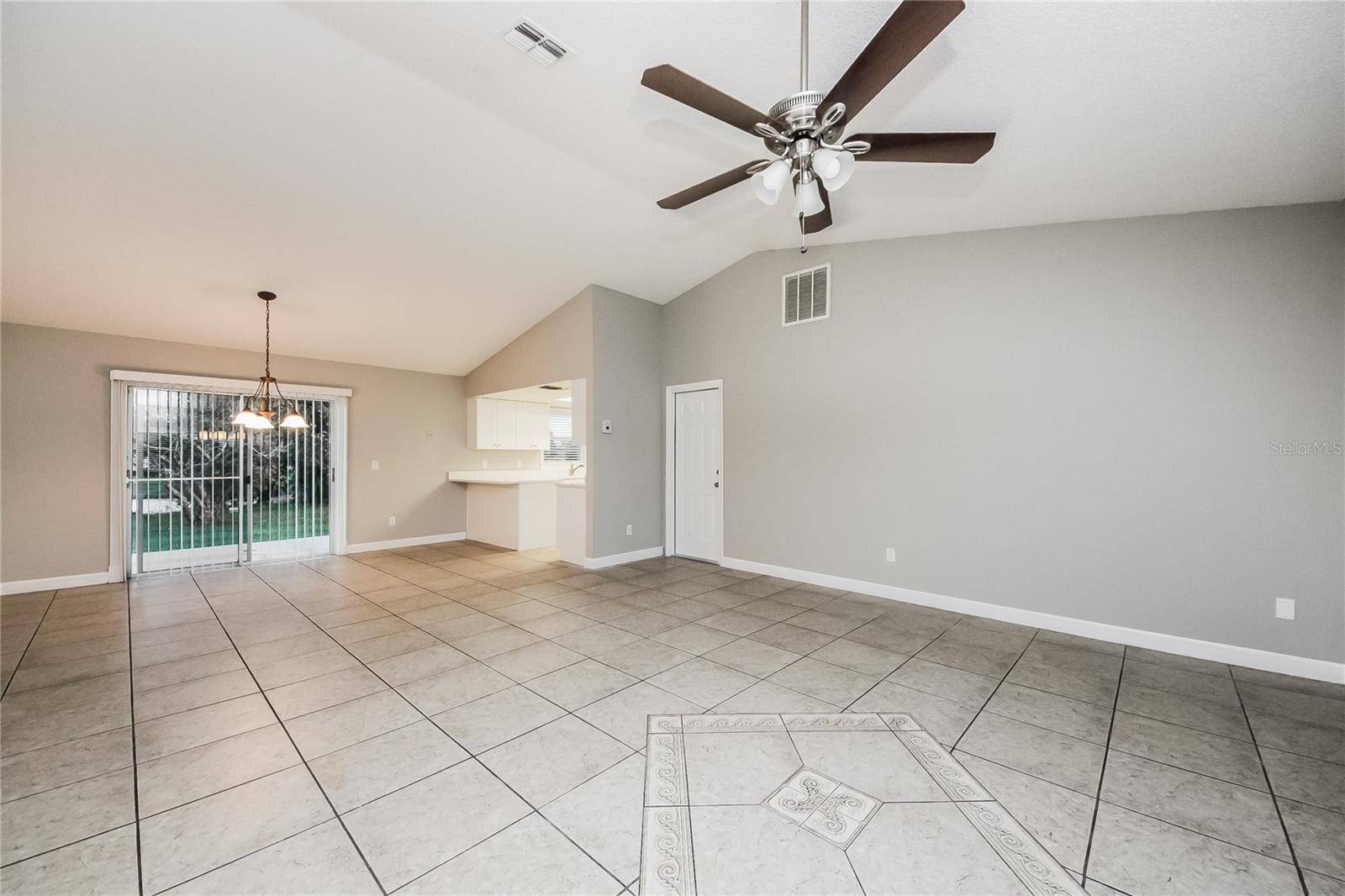 Kissimmee, FL 34743,516 ELKWOOD CT
