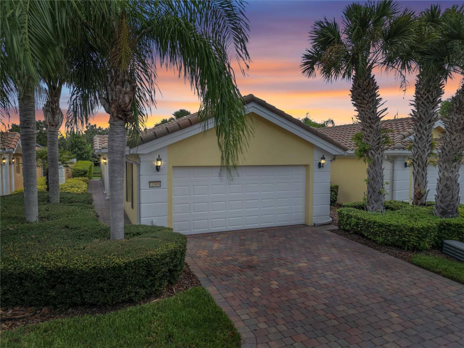 Orlando, FL 32827,11908 KAJETAN LN