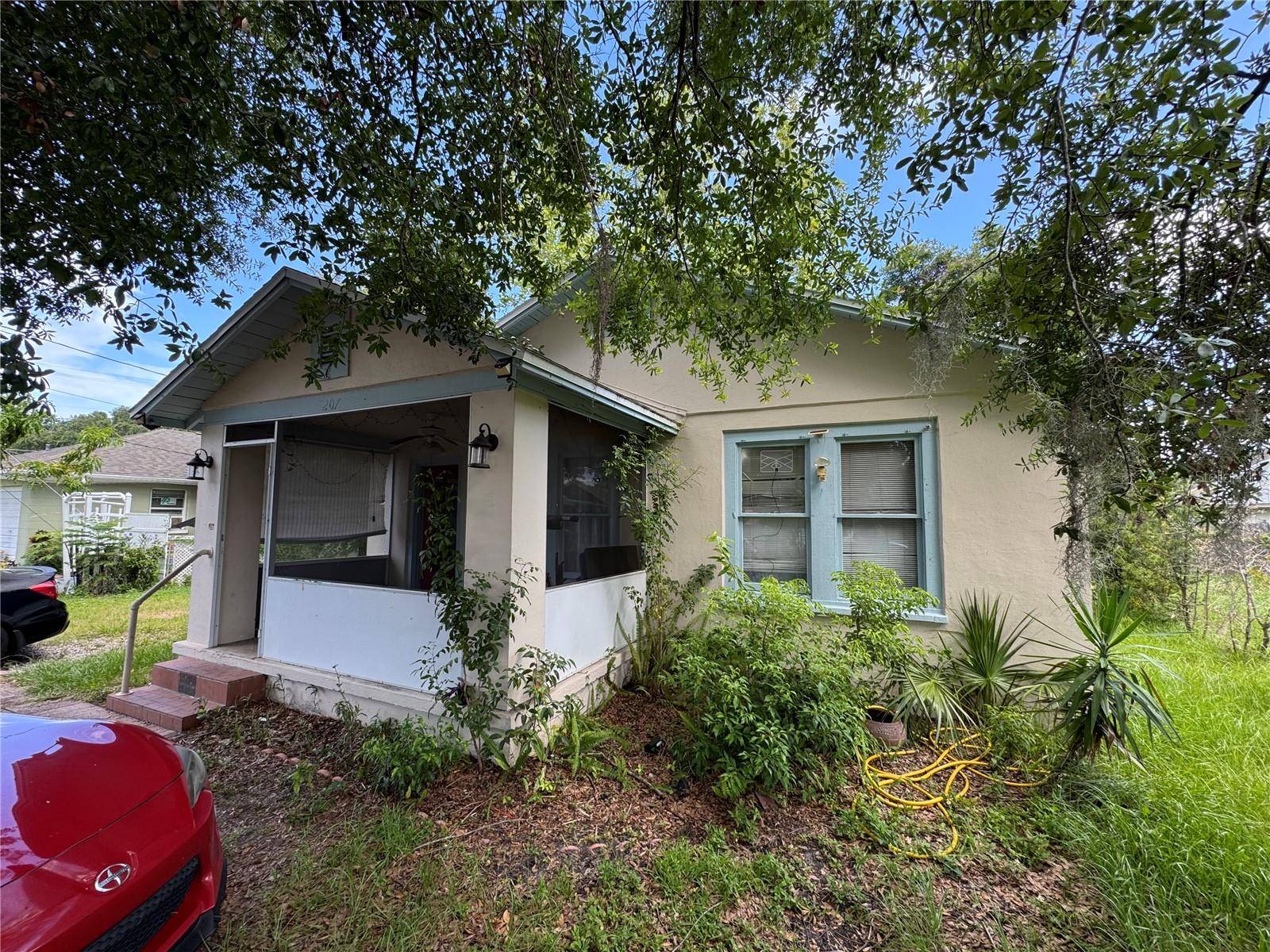 Kissimmee, FL 34744,207 E ORANGE ST