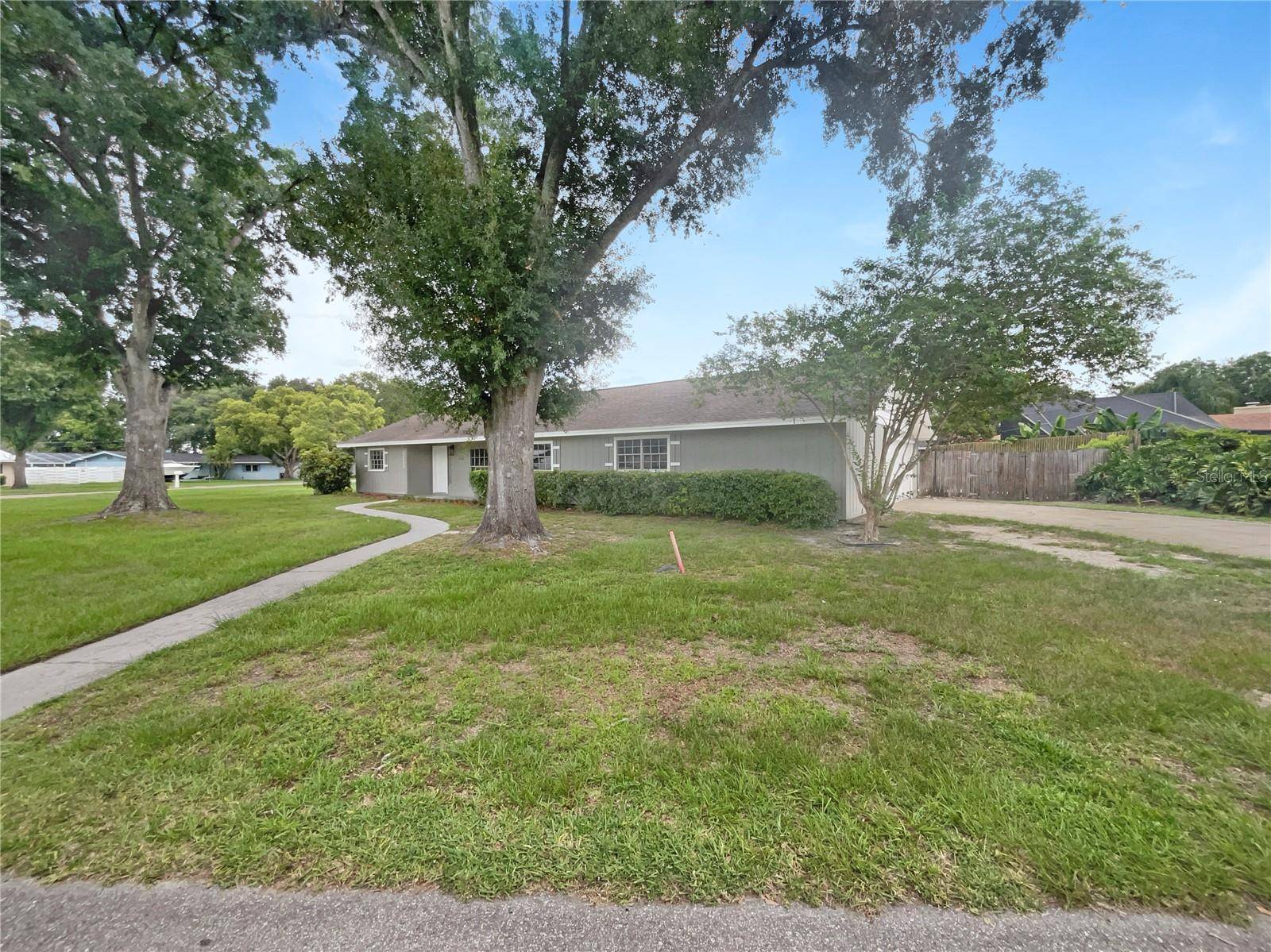 Lakeland, FL 33813,1215 MERLYN ST