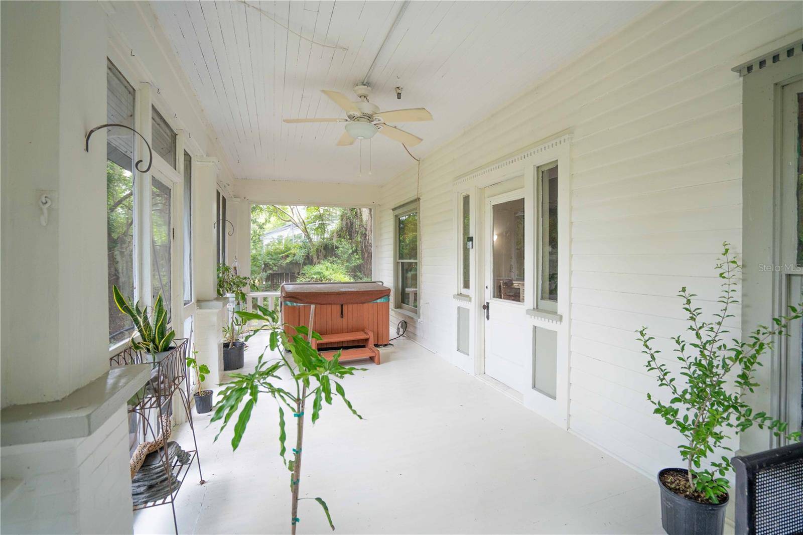 Lake Helen, FL 32744,960 MARION ST