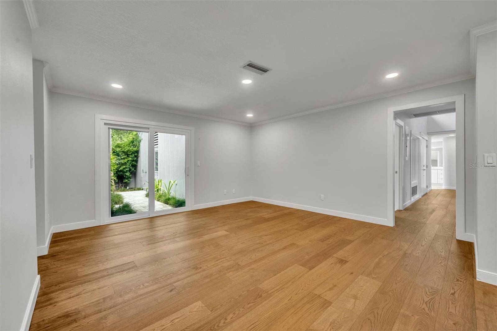 Longwood, FL 32779,125 PRIMROSE DR