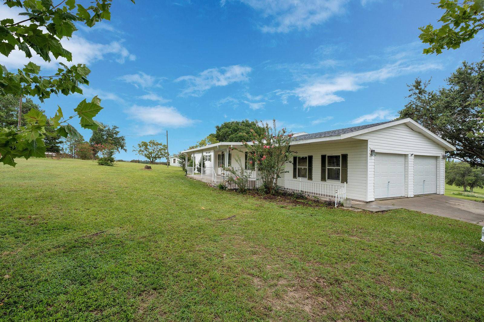 Weirsdale, FL 32195,14590 SE SUNSET HARBOR RD