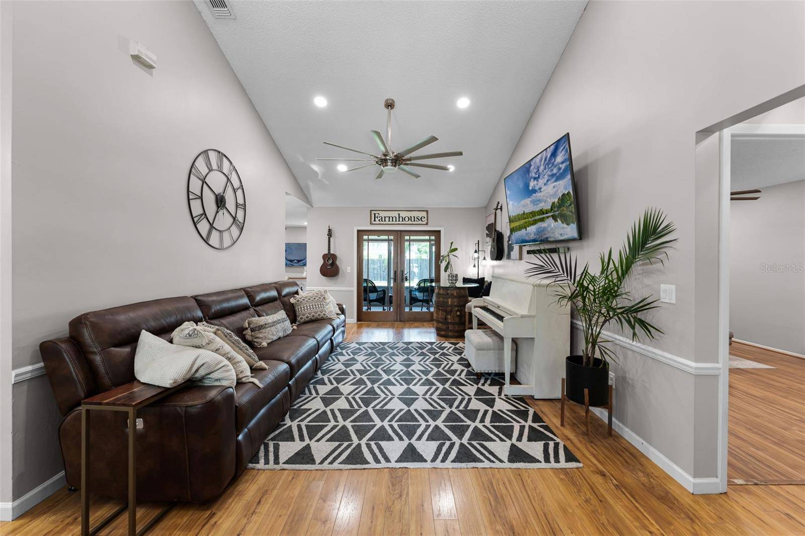 Oviedo, FL 32765,2917 ERSKINE DR