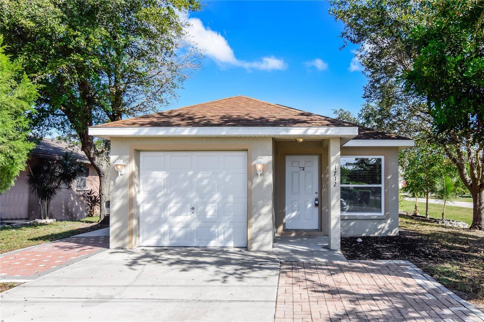 Palmetto, FL 34221,1712 E 18TH ST