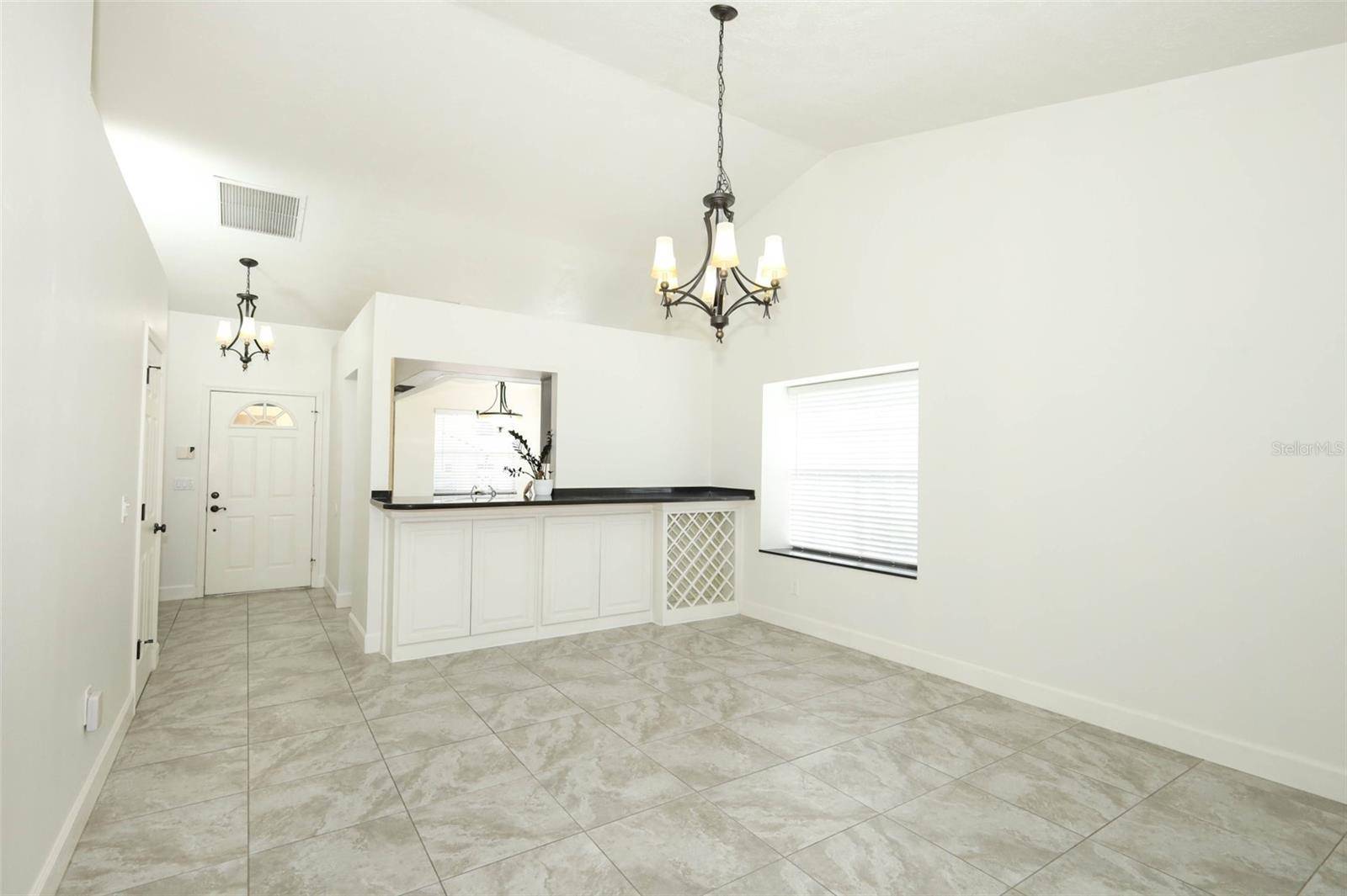 Longwood, FL 32750,945 NORFOLK CT