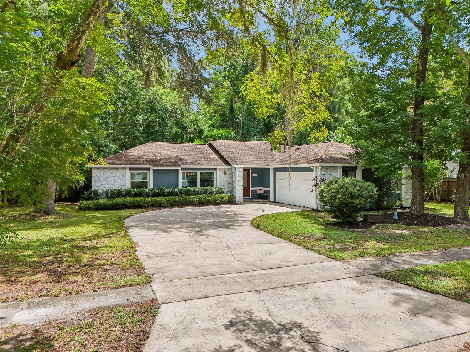 Winter Springs, FL 32708,227 HOLIDAY LN