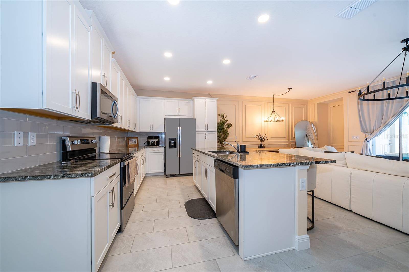 Kissimmee, FL 34747,1660 TROPICAL PALMS CIR