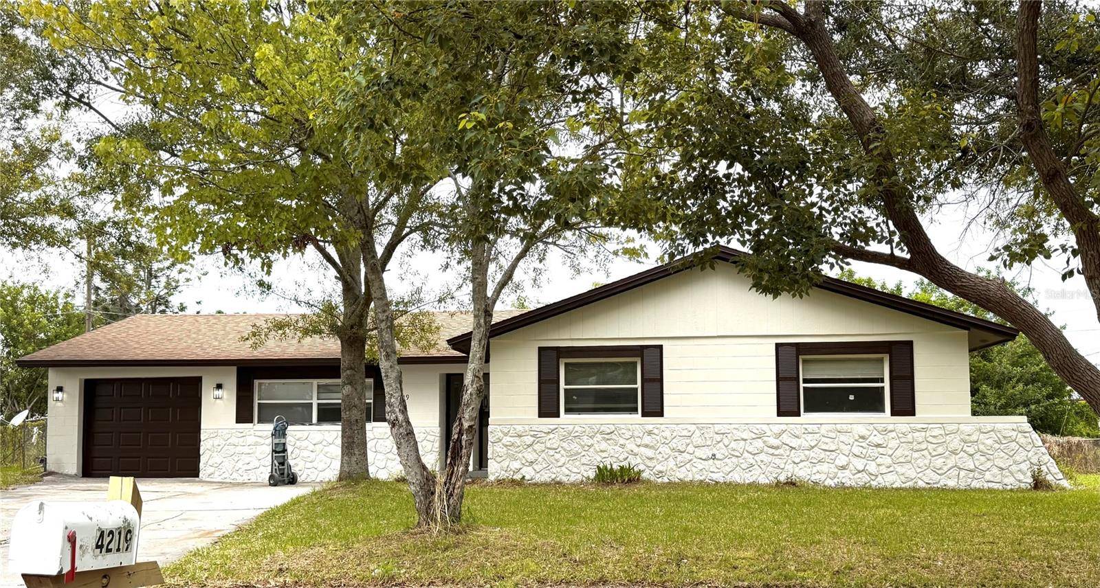 Orlando, FL 32808,4219 CHATEAU RD