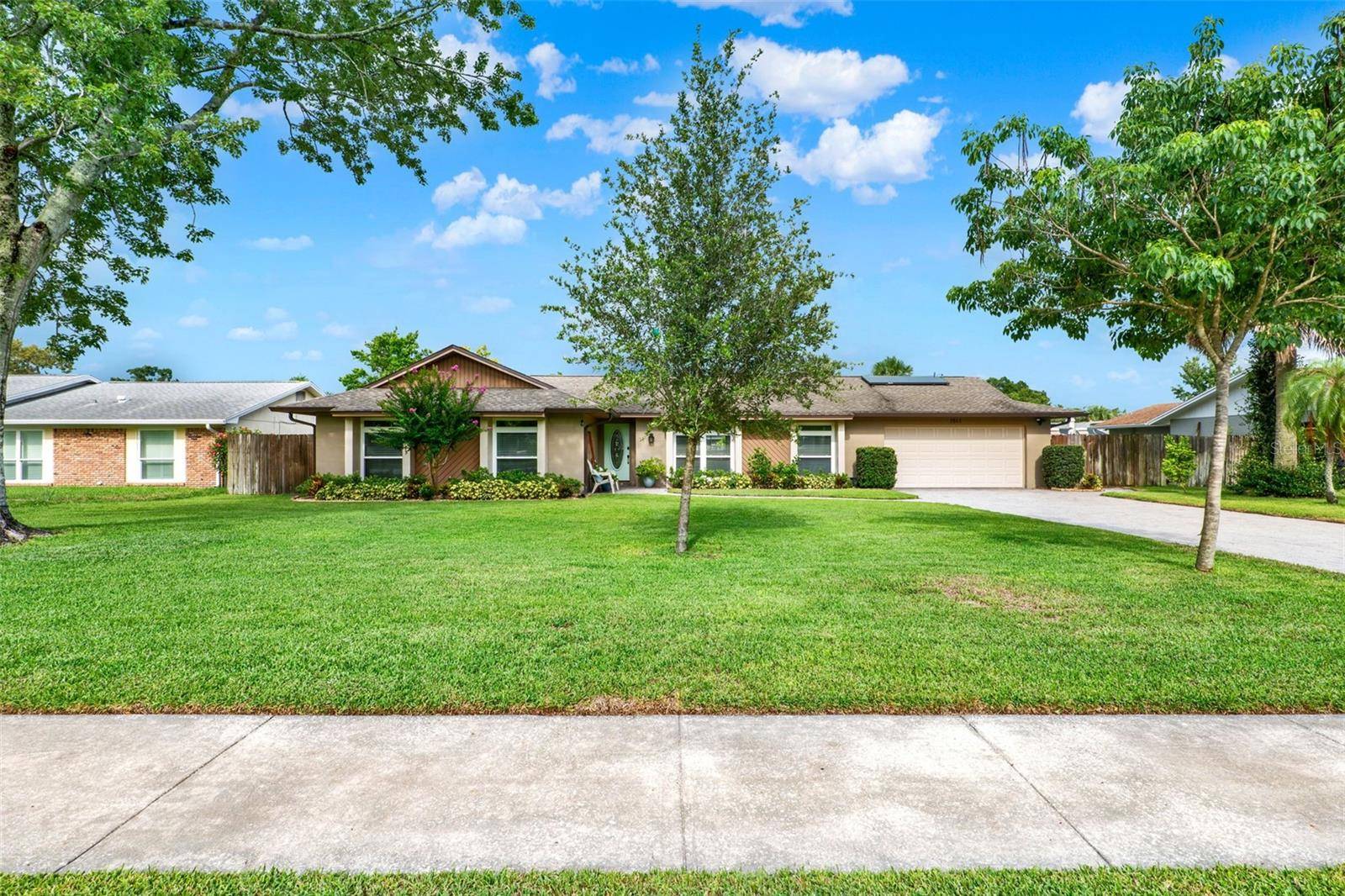 Longwood, FL 32779,1511 SUZANNE WAY