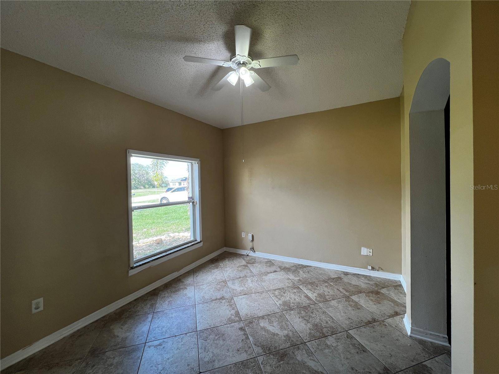 Kissimmee, FL 34759,308 BIG SIOUX LN