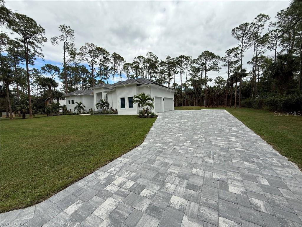 Naples, FL 34117,788 9TH ST SW