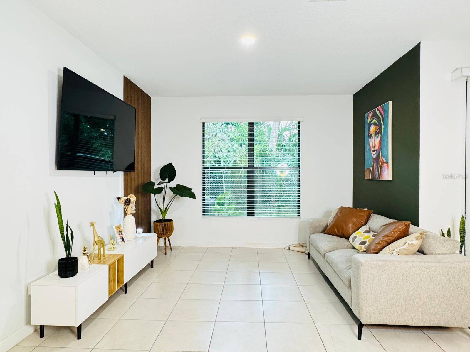 Riviera Beach, FL 33410,1006 SWEET BRIAR LN