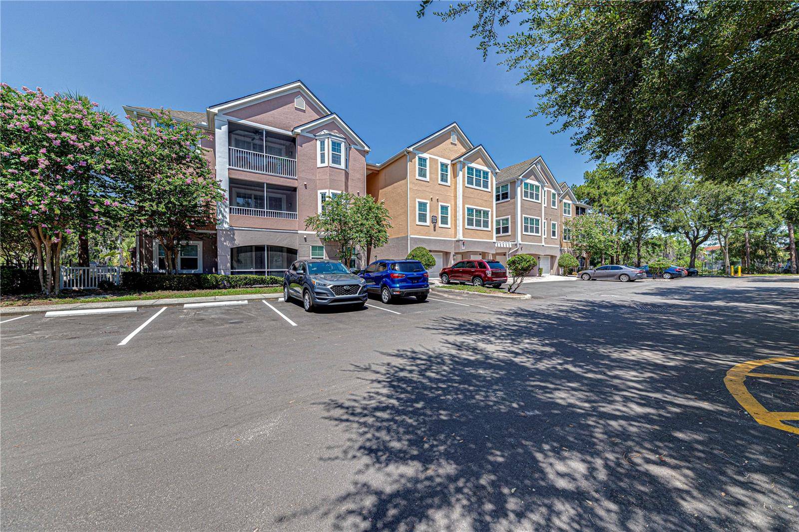 Orlando, FL 32835,3250 CORONA VILLAGE WAY #305