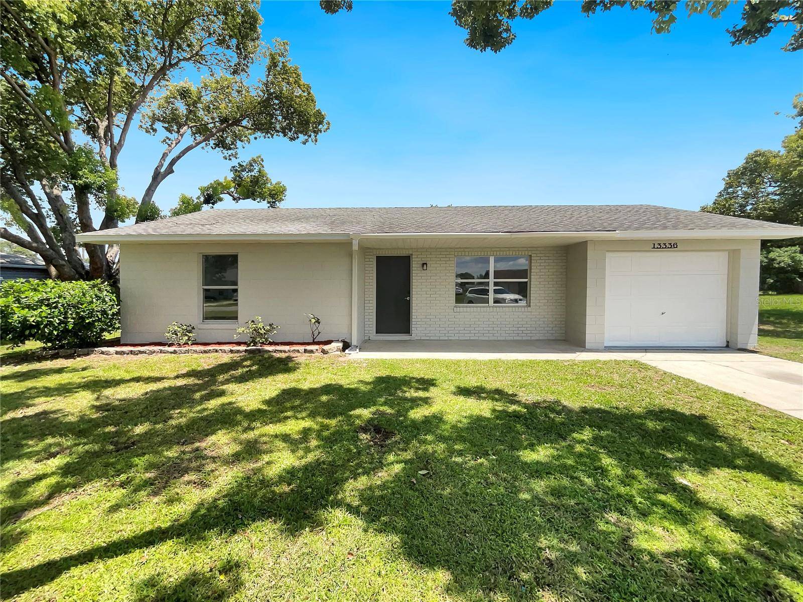 Grand Island, FL 32735,13336 GRAND TERRACE DR