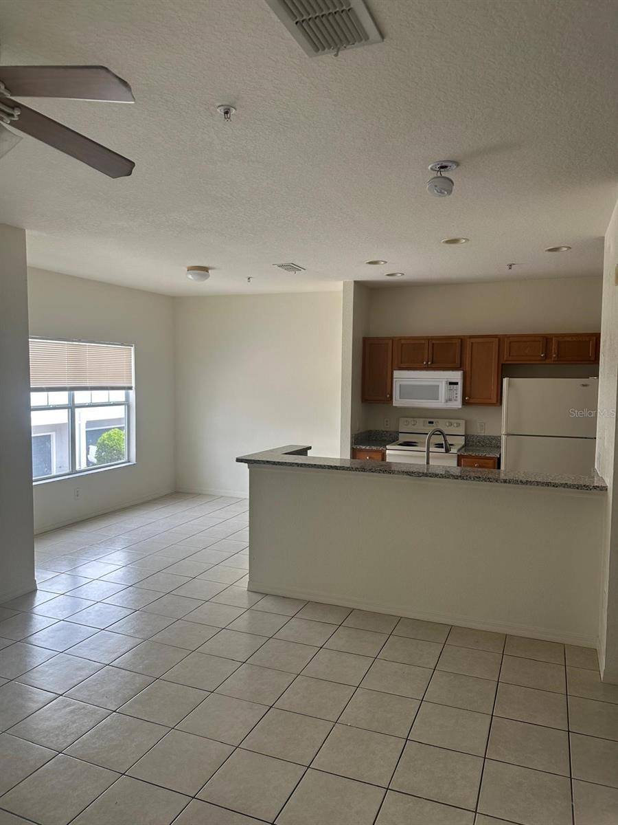 Orlando, FL 32839,2424 GRAND CENTRAL Pkwy #4