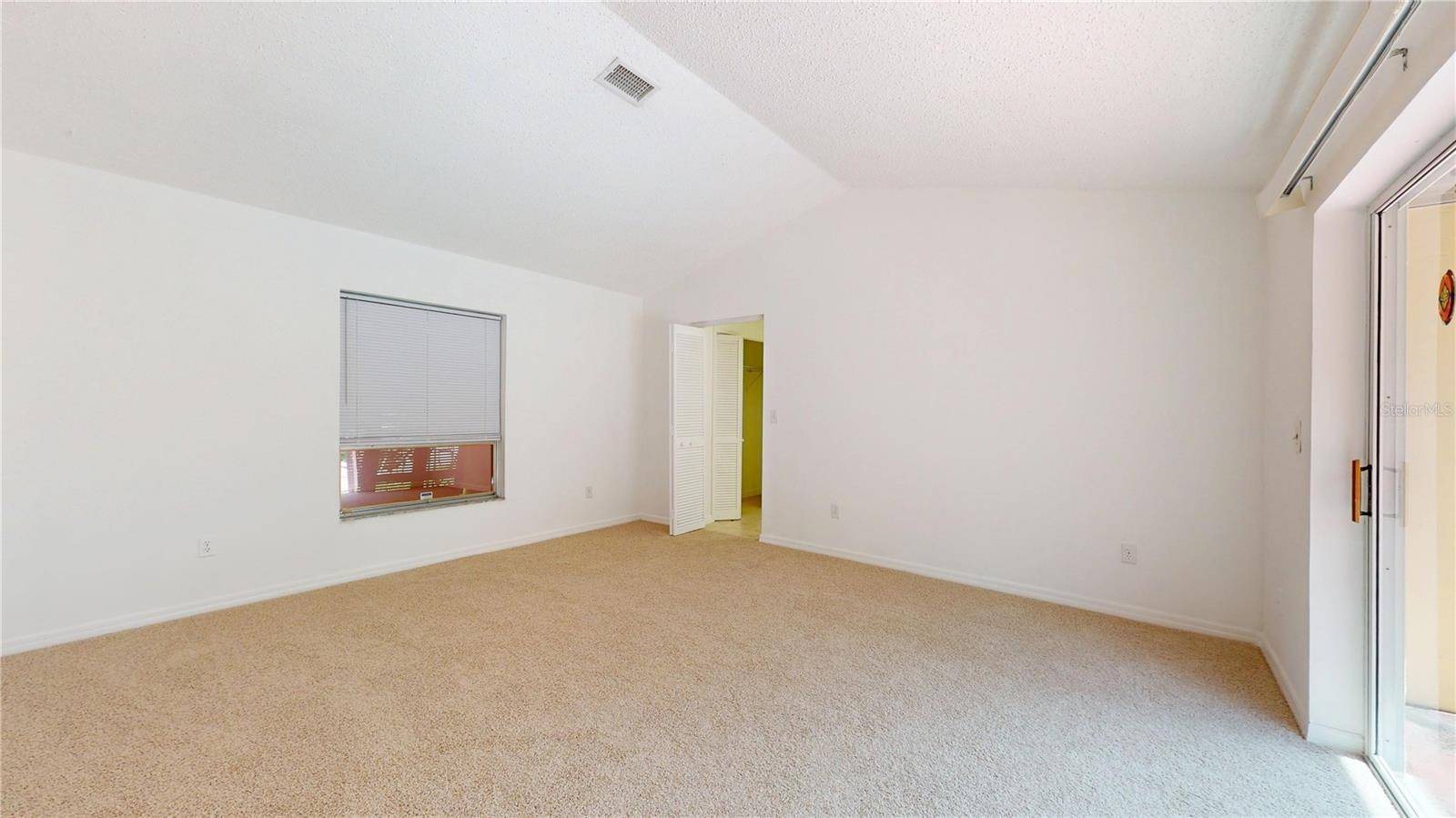 Orlando, FL 32808,5045 BERMUDA CIR #12