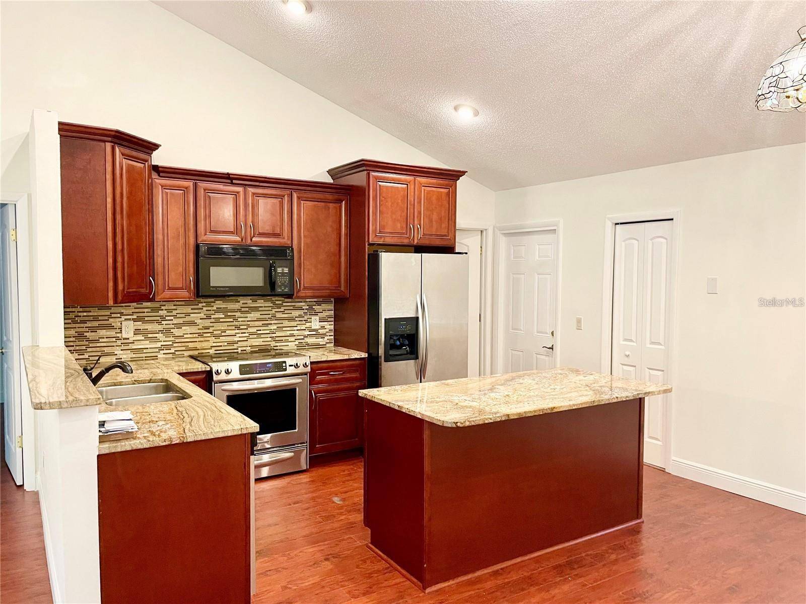 Altamonte Springs, FL 32714,957 SOUTHRIDGE TRL