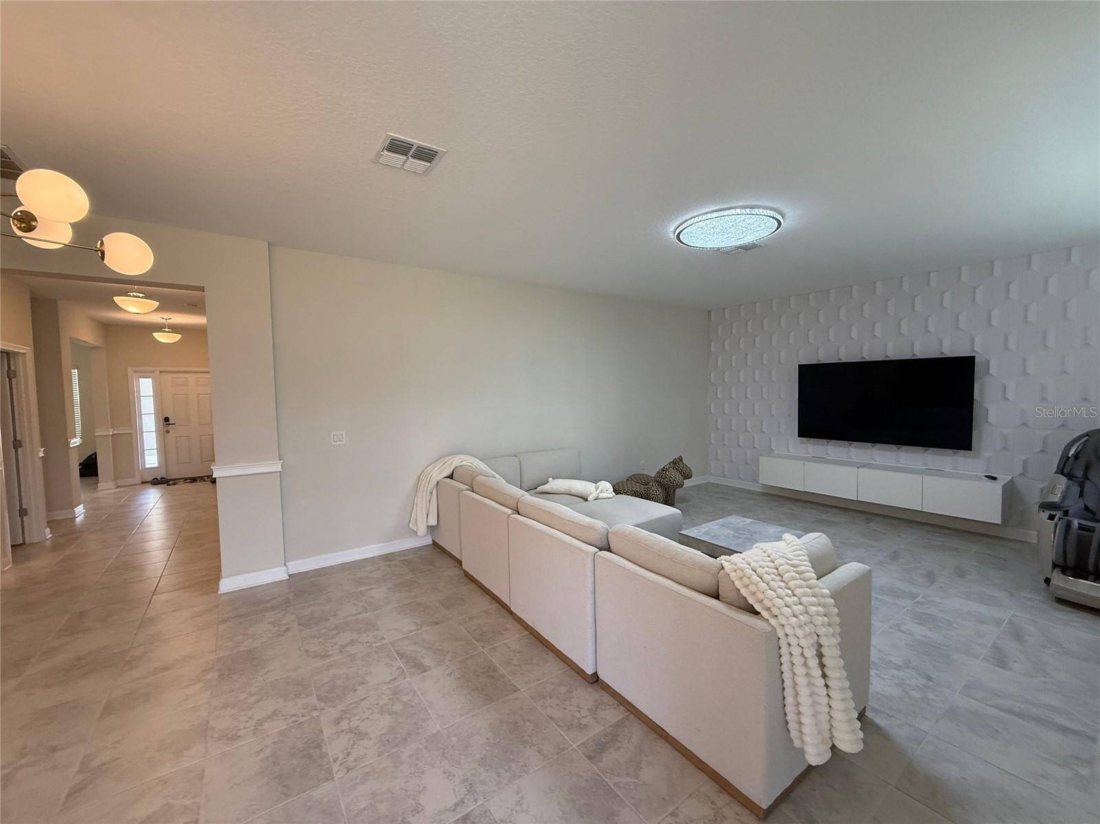 Winter Garden, FL 34787,18219 OLIVER TWIST WAY