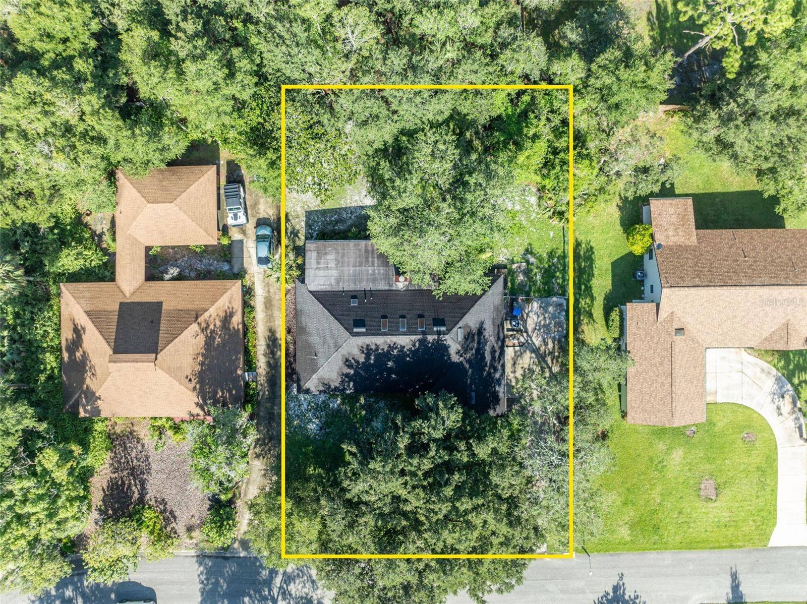 Oviedo, FL 32765,581 TERRACE DR