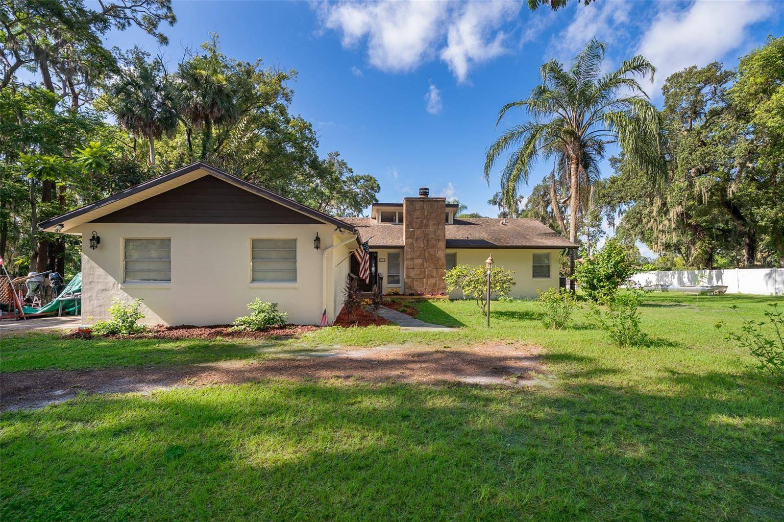 Lake Mary, FL 32746,1715 W LAKE MARY BLVD