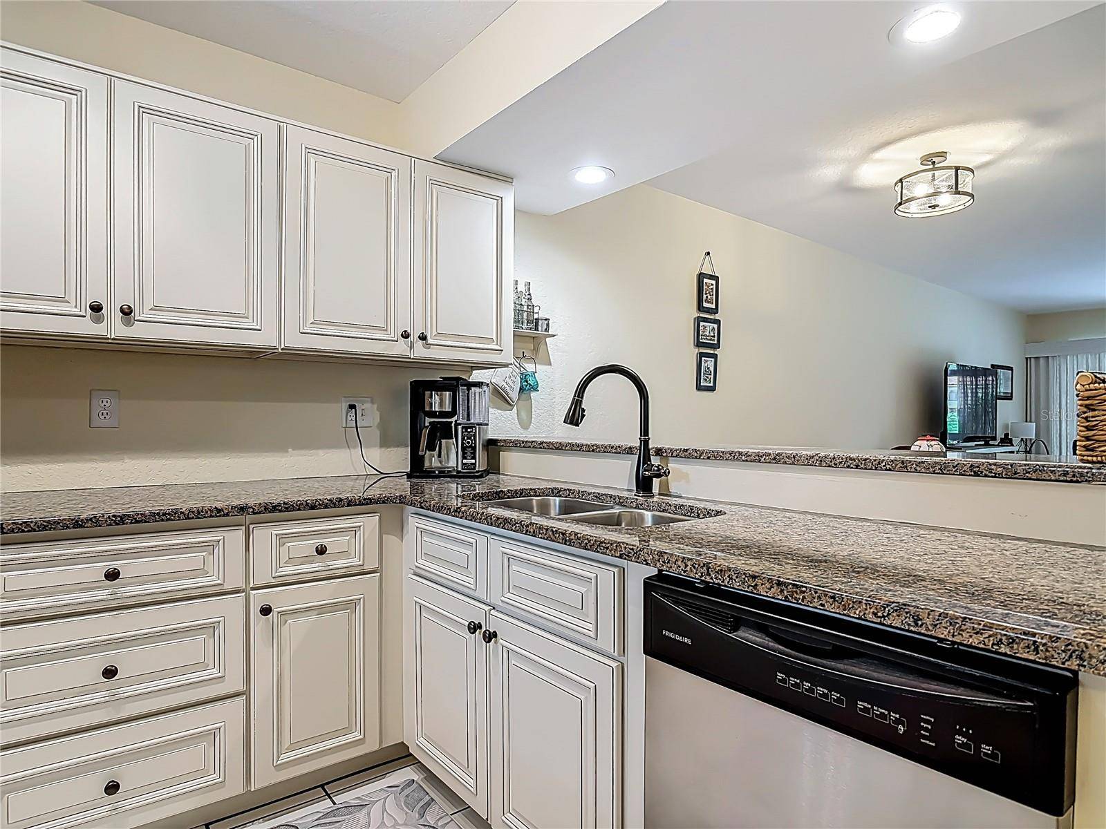 New Smyrna Beach, FL 32169,445 BOUCHELLE DR #104