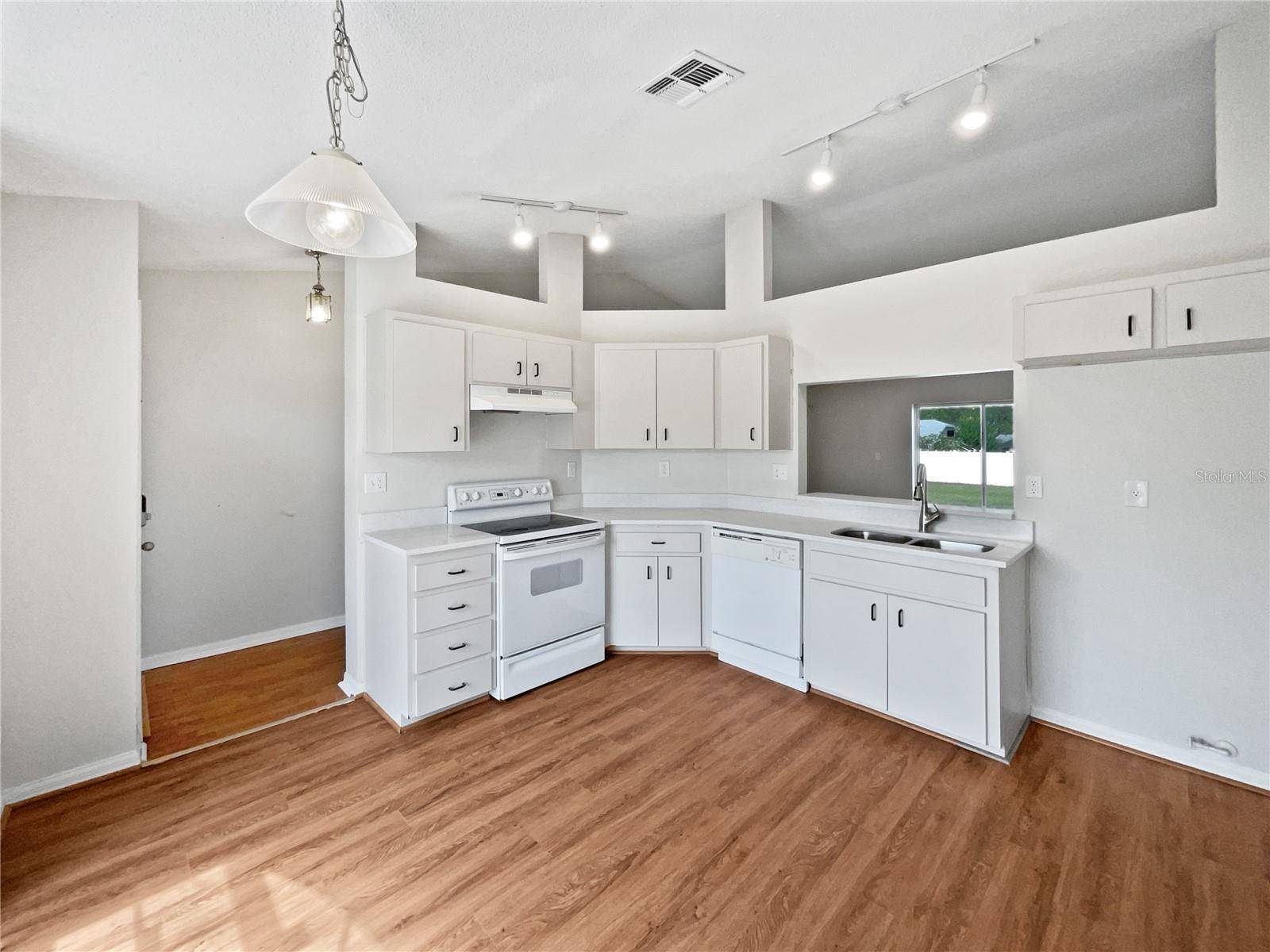 Lakeland, FL 33810,7856 HABERSHAM DR