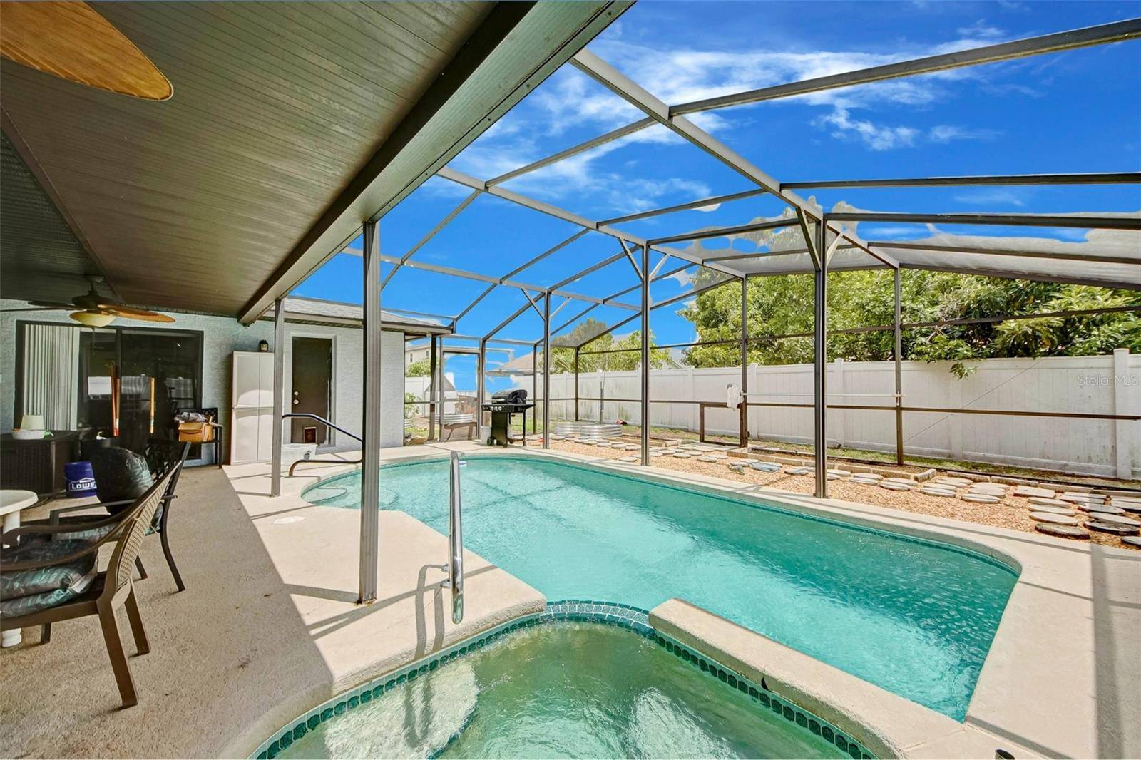 Kissimmee, FL 34759,618 PARAKEET CT