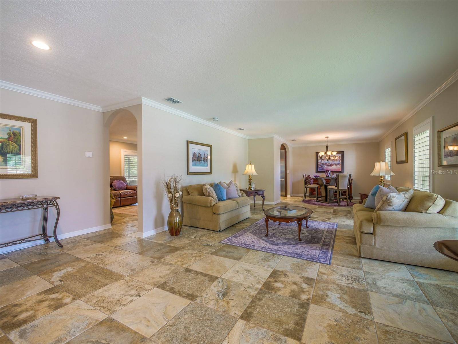 Altamonte Springs, FL 32701,425 RIDGEWOOD ST