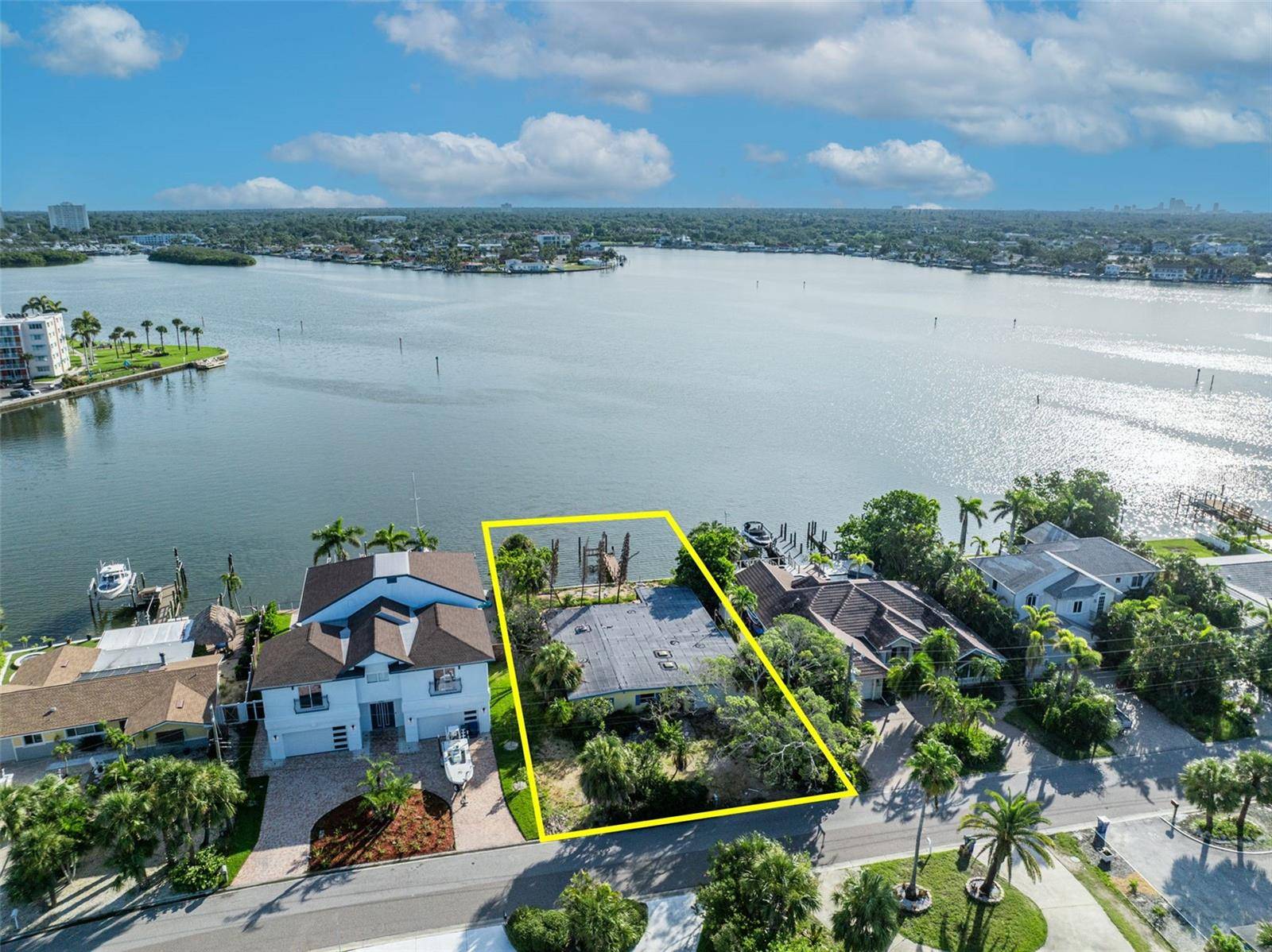 South Pasadena, FL 33707,6960 S SHORE DR S