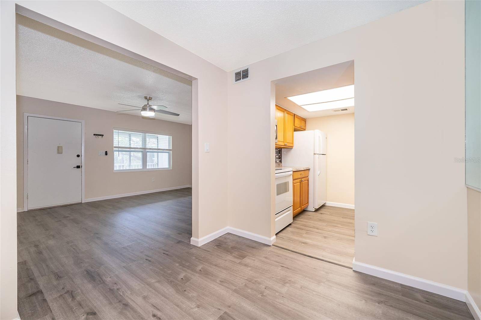 Sanford, FL 32773,700 E AIRPORT BLVD #E8