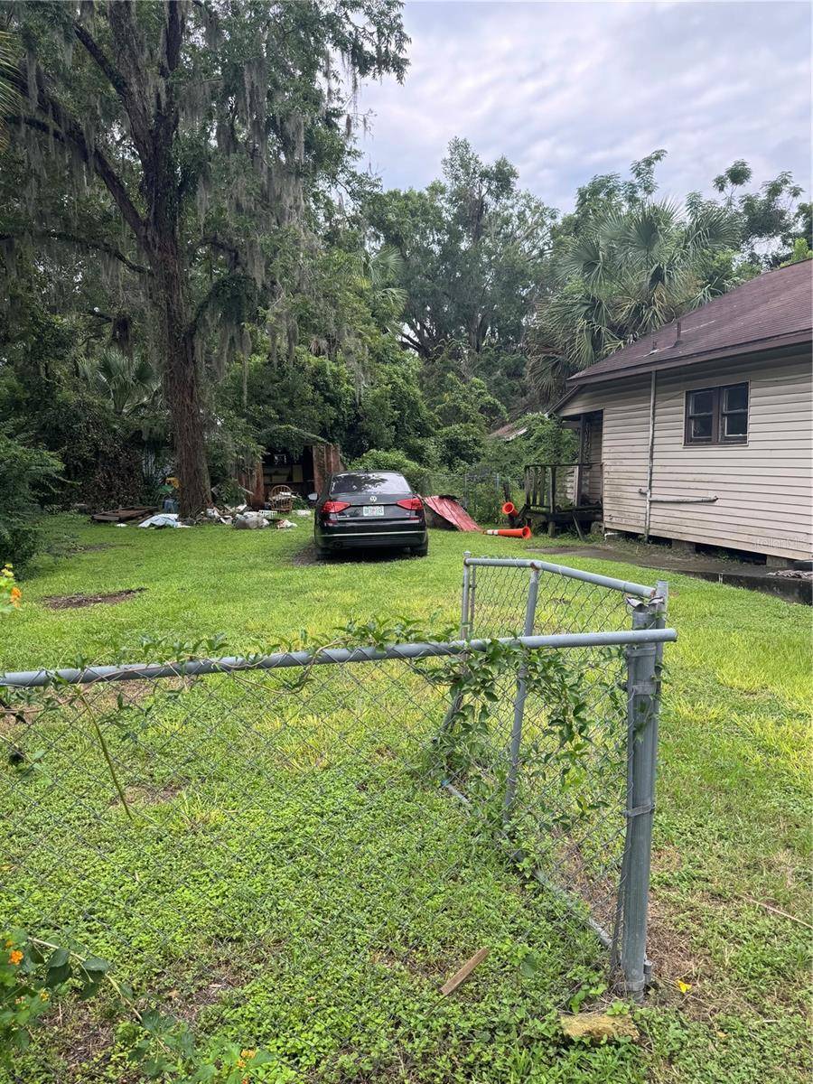 Ocala, FL 34475,1324 W SILVER SPRINGS BLVD
