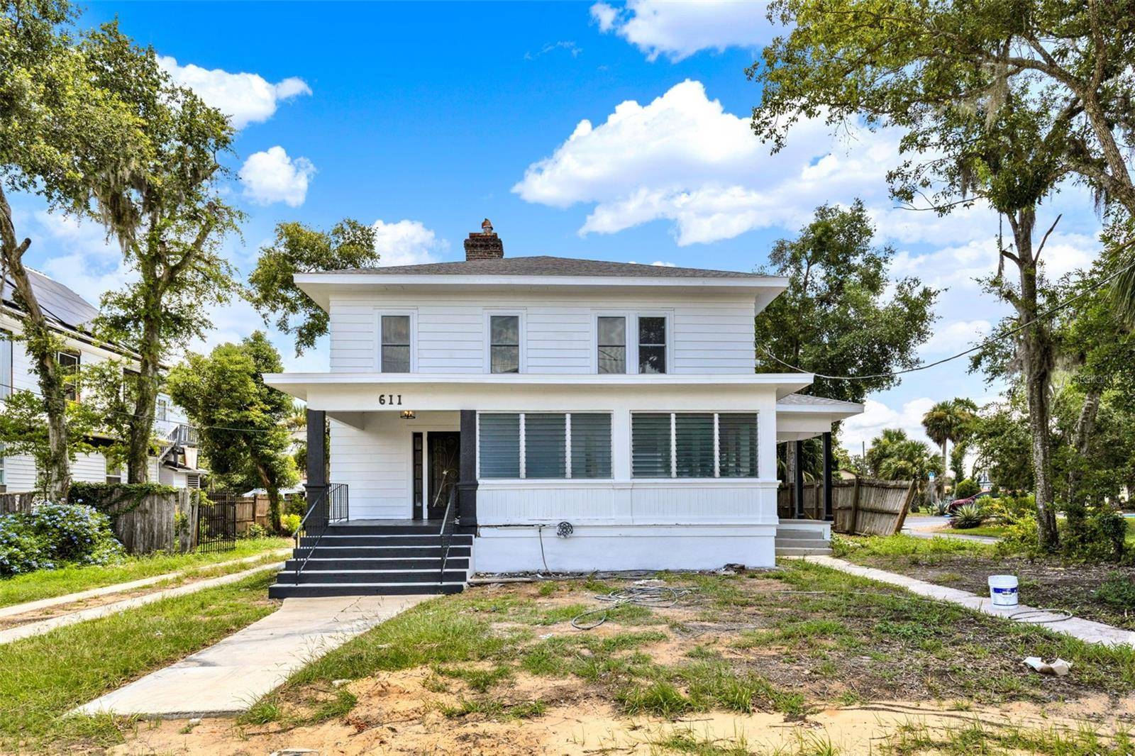 Eustis, FL 32726,611 S GROVE ST #1