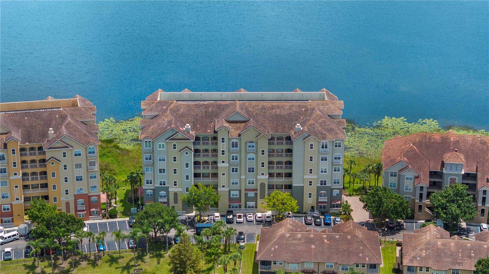 Orlando, FL 32836,8761 THE ESPLANADE #3