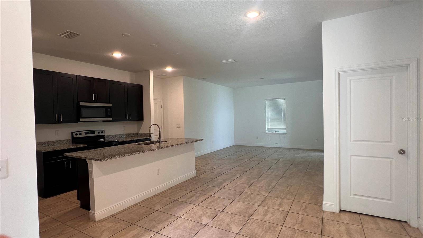 Apopka, FL 32703,124 ROGER WILLIAMS RD