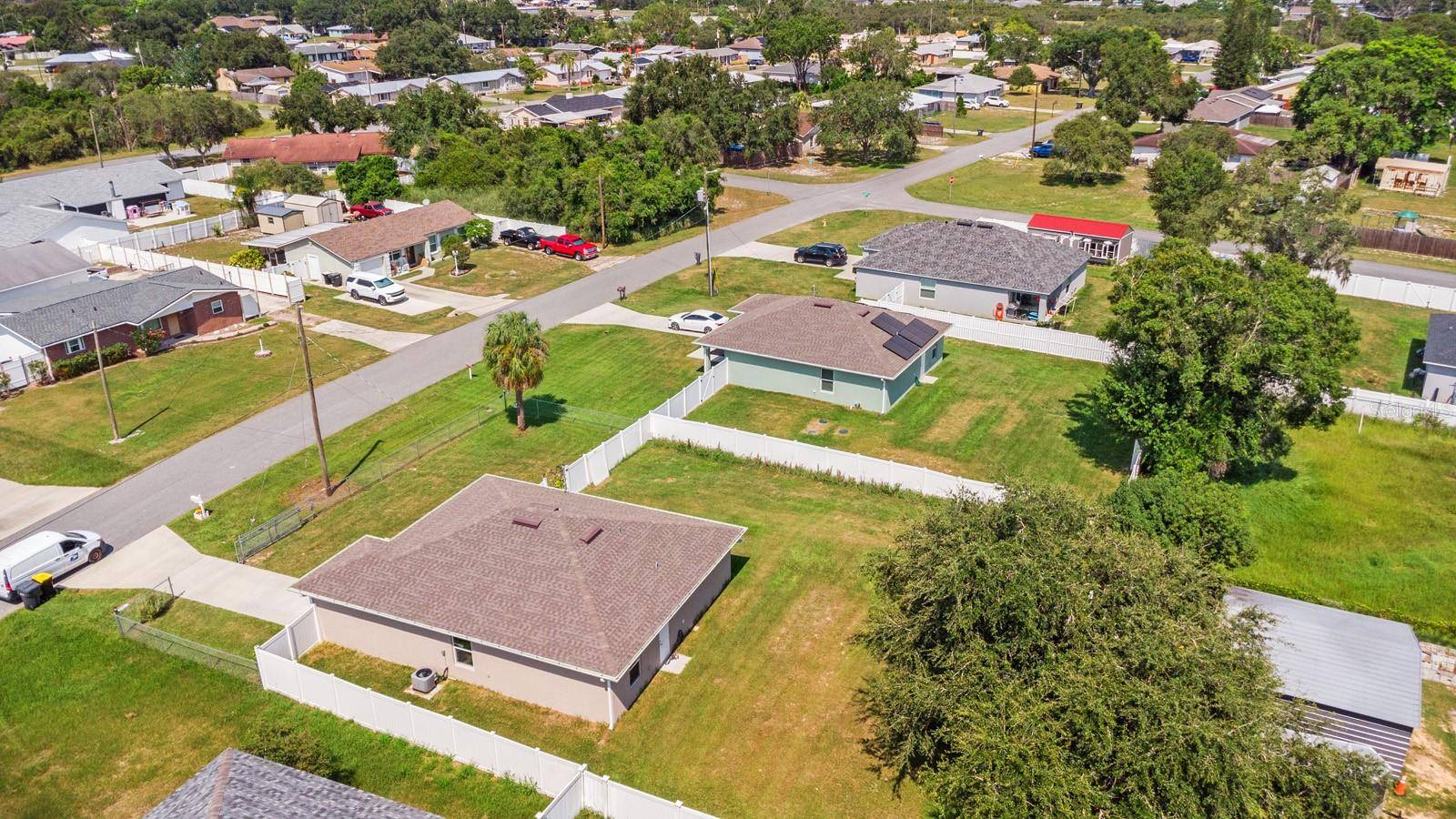 Lake Wales, FL 33859,235 GRANT ST